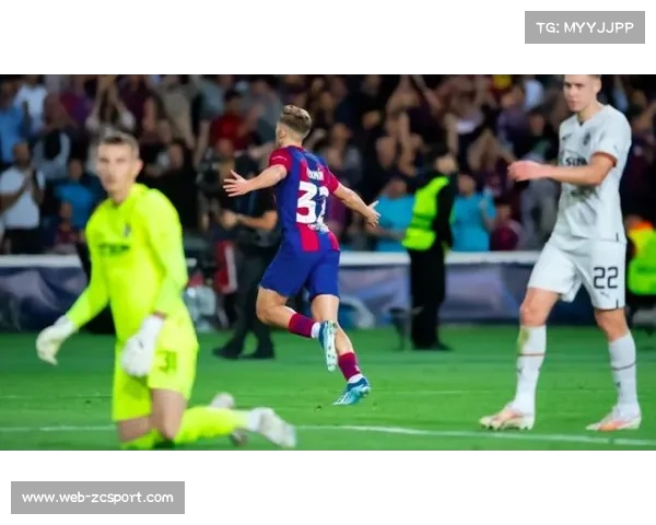 “巴萨5-3客胜皇家贝蒂斯，费兰-托雷斯戴帽领跑射手榜”